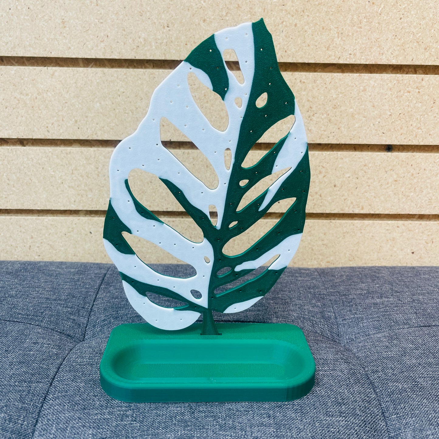 Monstera Albo Earring Holder